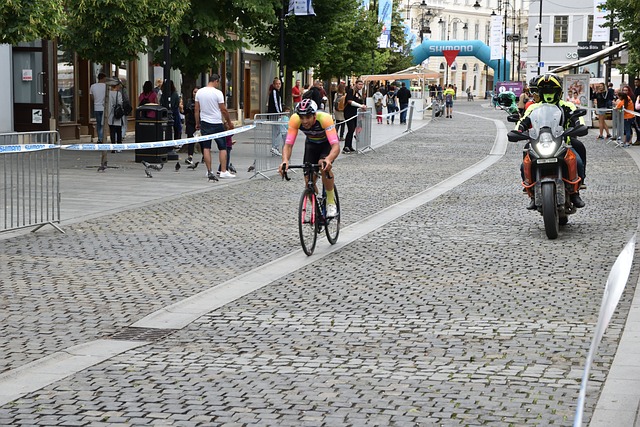 再次让球迷 再次让球迷